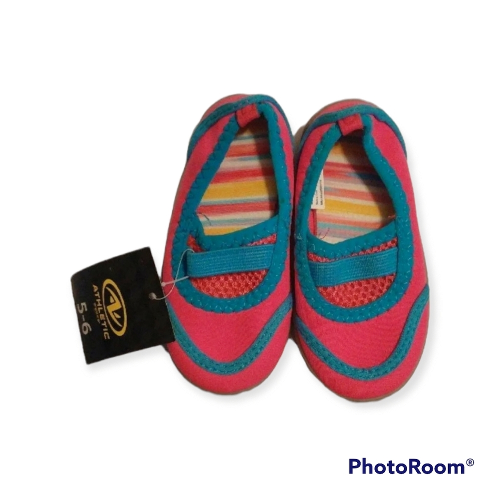 Kids water shoes Size 5 - 6